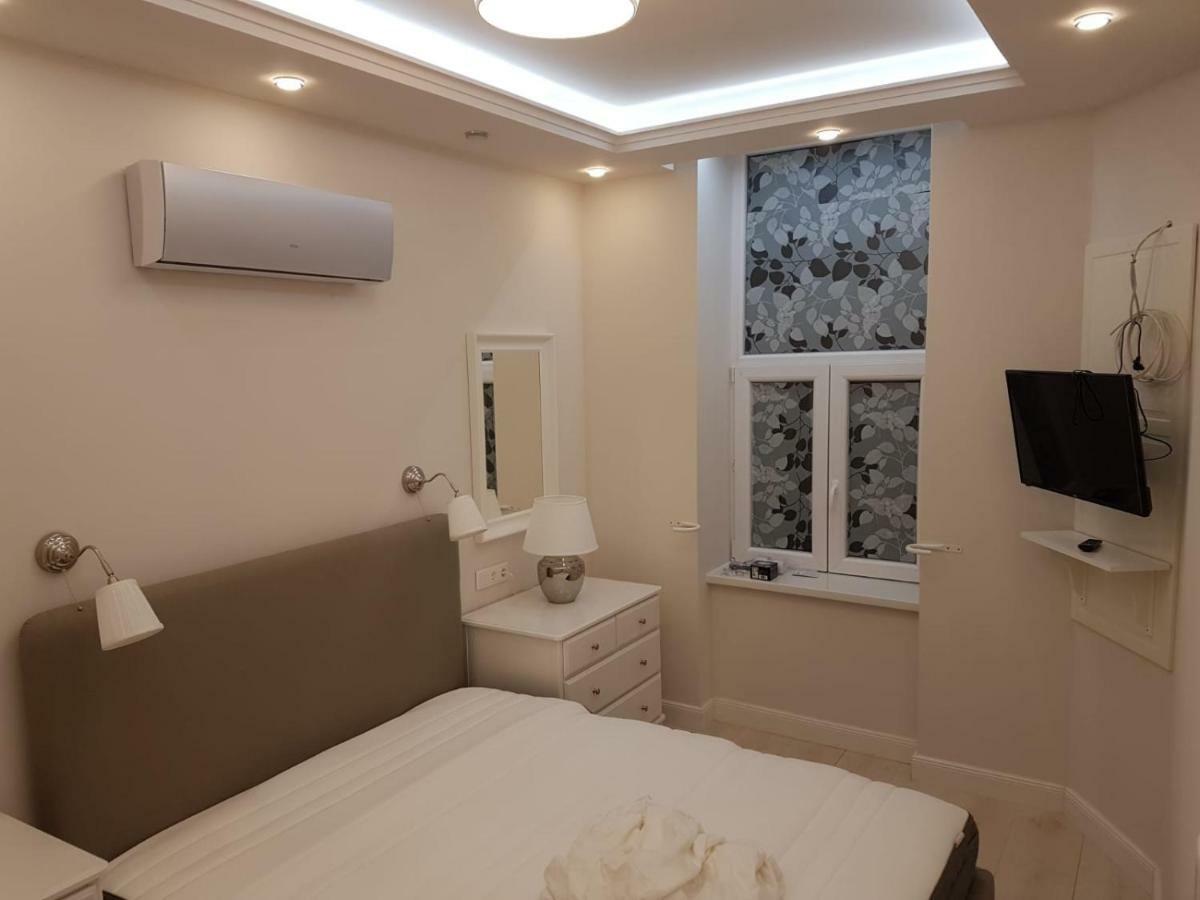 Panni Luxury Apartment Next To Gozsdu Garden Budapest Exterior foto